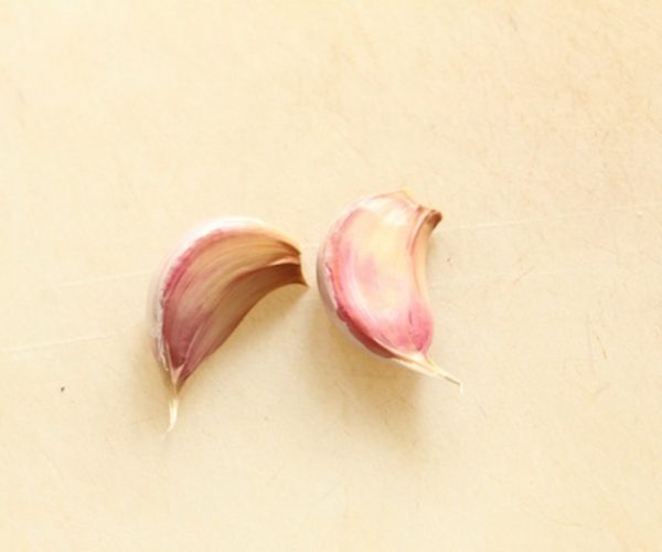 mincing-garlic
